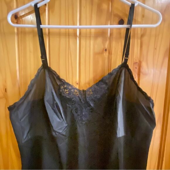 Vintage vanity Fair black short Lace Accent Slip Dress 40” bust EUC - Picture 7 of 9